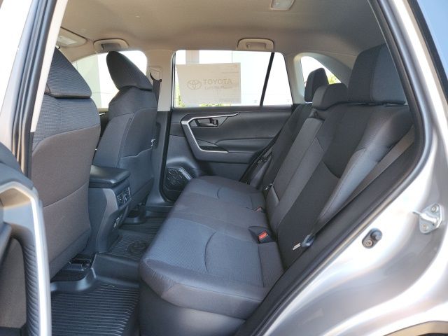 2025 Toyota RAV4 Hybrid LE photo 12