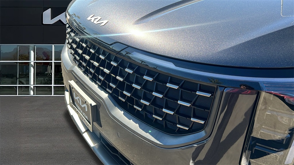 2025 Kia Carnival SX Prestige photo 3