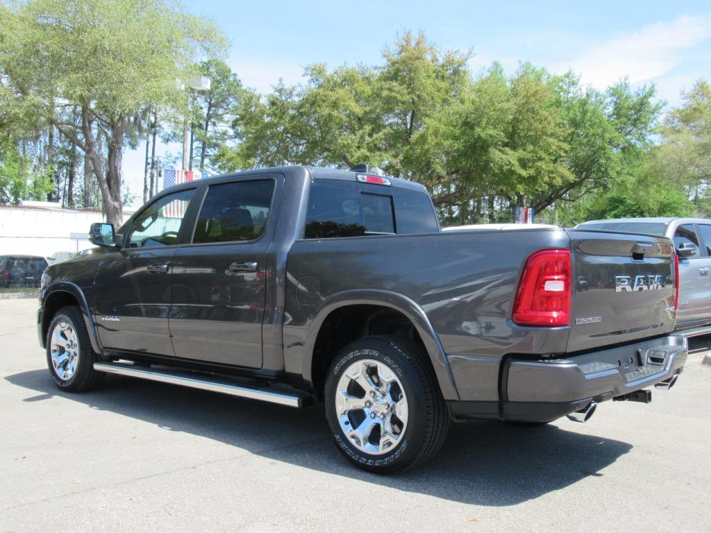 2025 Ram 1500 Big Horn Lone Star photo 3