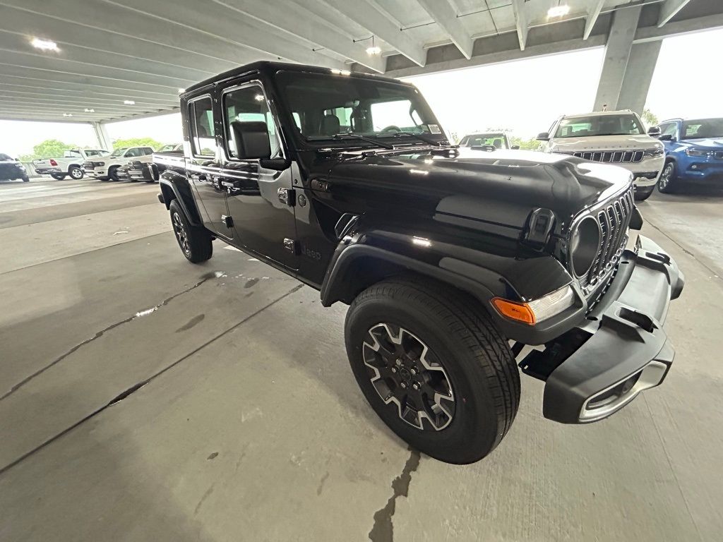 2024 Jeep Gladiator Sport photo 2