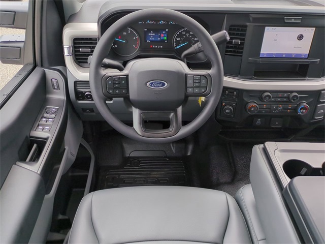 2026 Ford F-350 XL photo 14