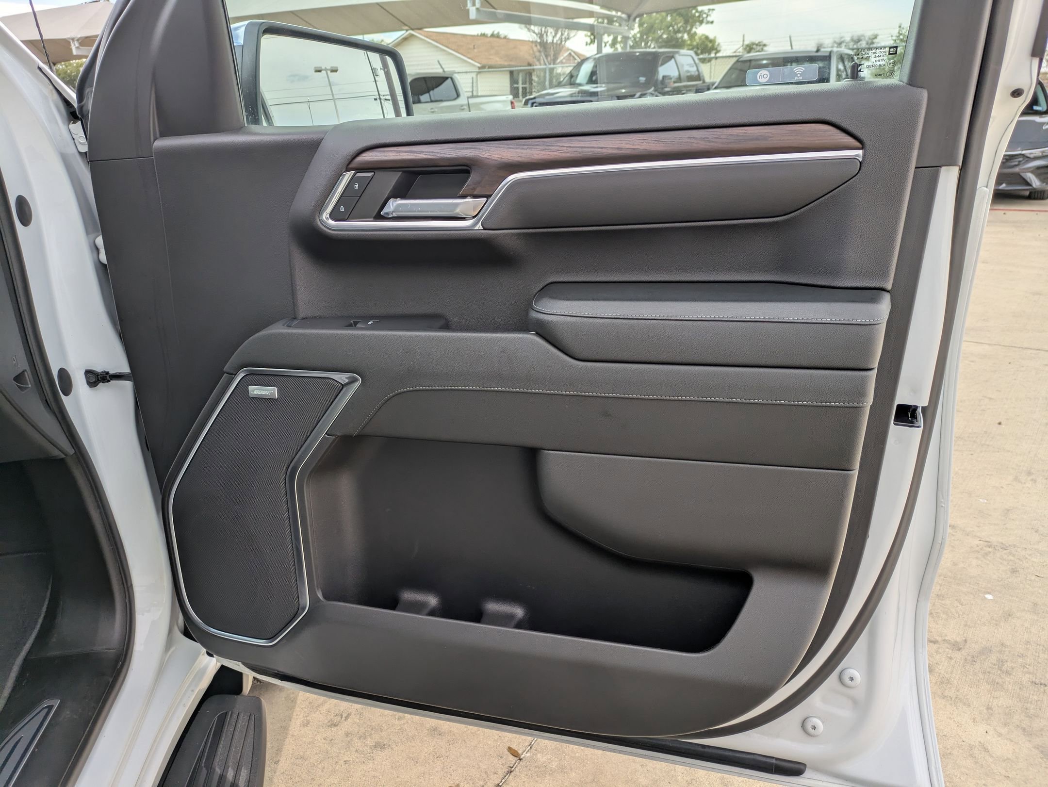 2024 Gmc Sierra 1500 SLT photo 30