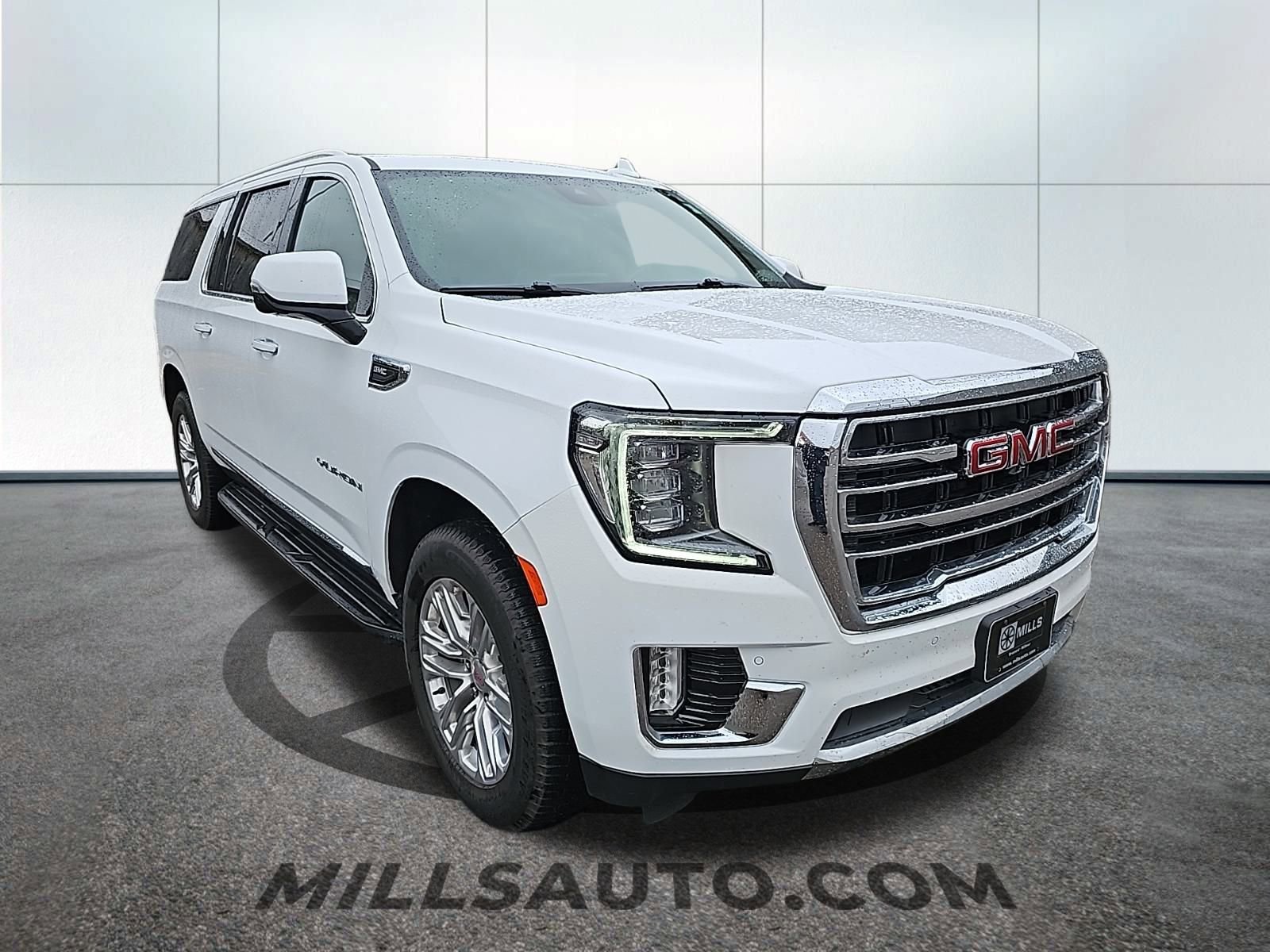 2023 Gmc Yukon XL SLT photo 3