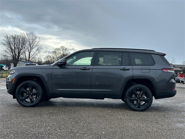 2025 Jeep Grand Cherokee Limited photo 4