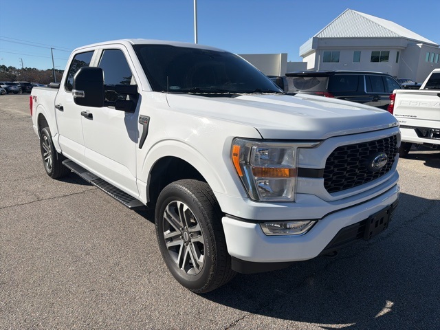 2022 Ford F-150 XL's photo
