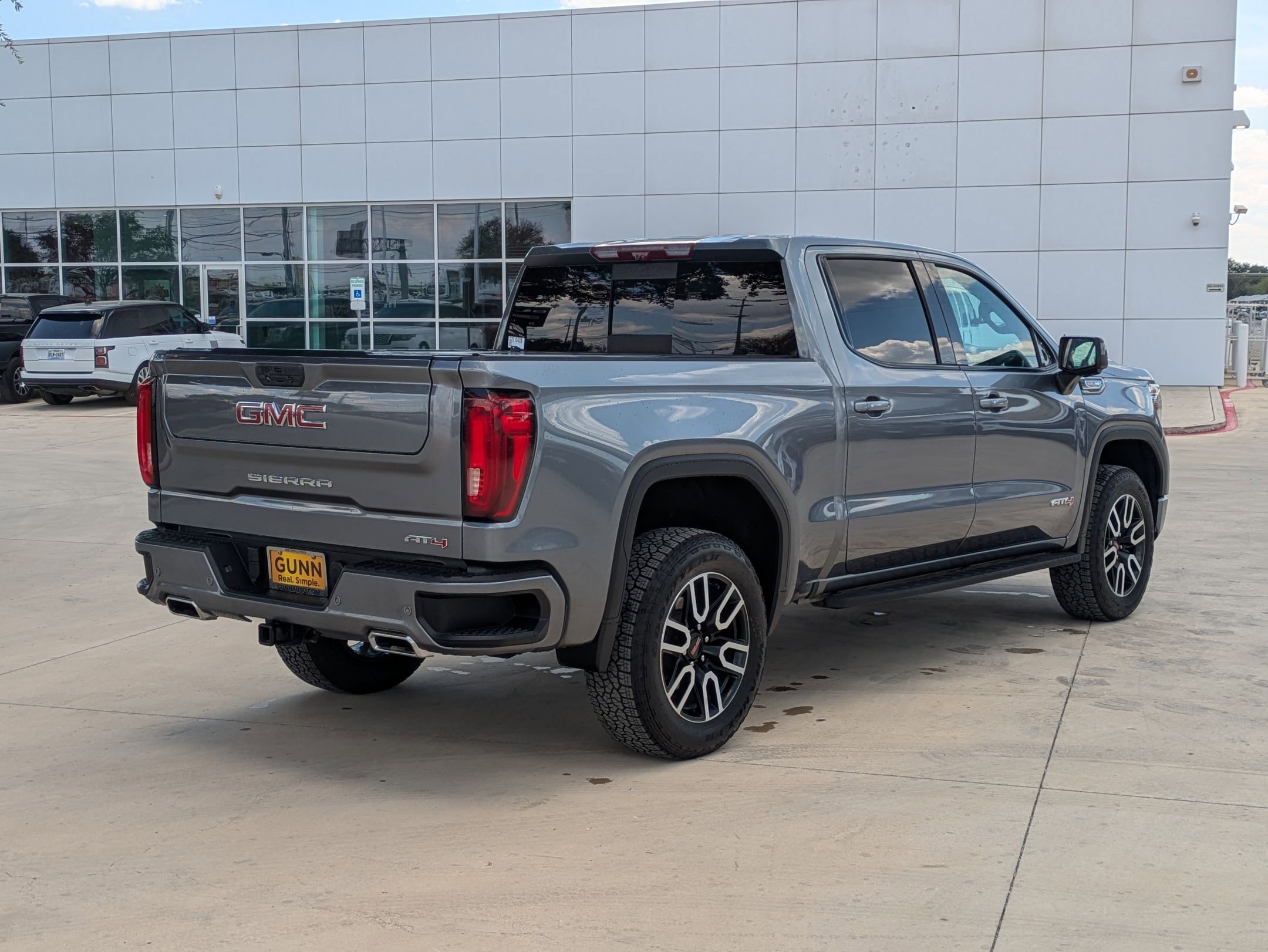 2021 Gmc Sierra 1500 AT4 photo 3