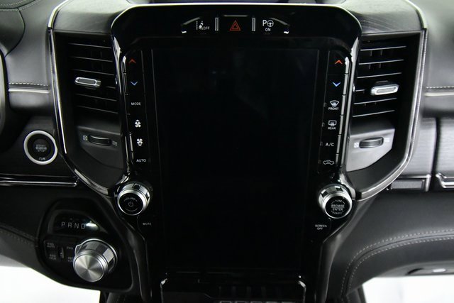 2023 Ram 1500 Limited photo 3