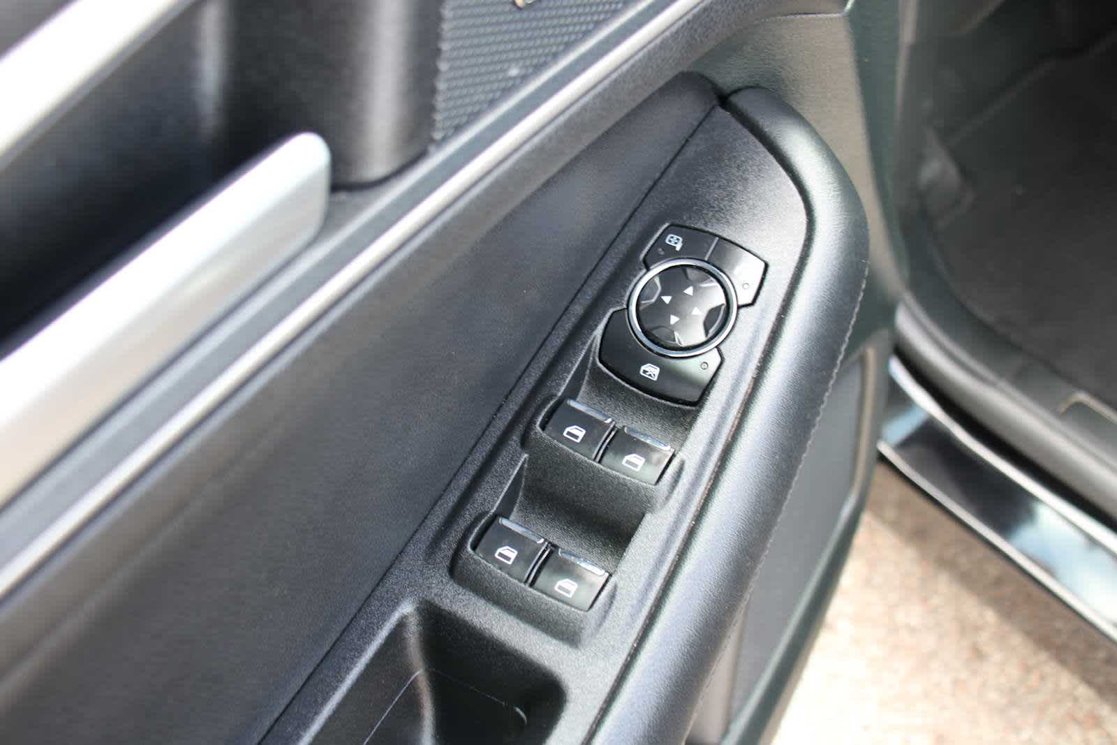 2024 Ford Edge SEL photo 14