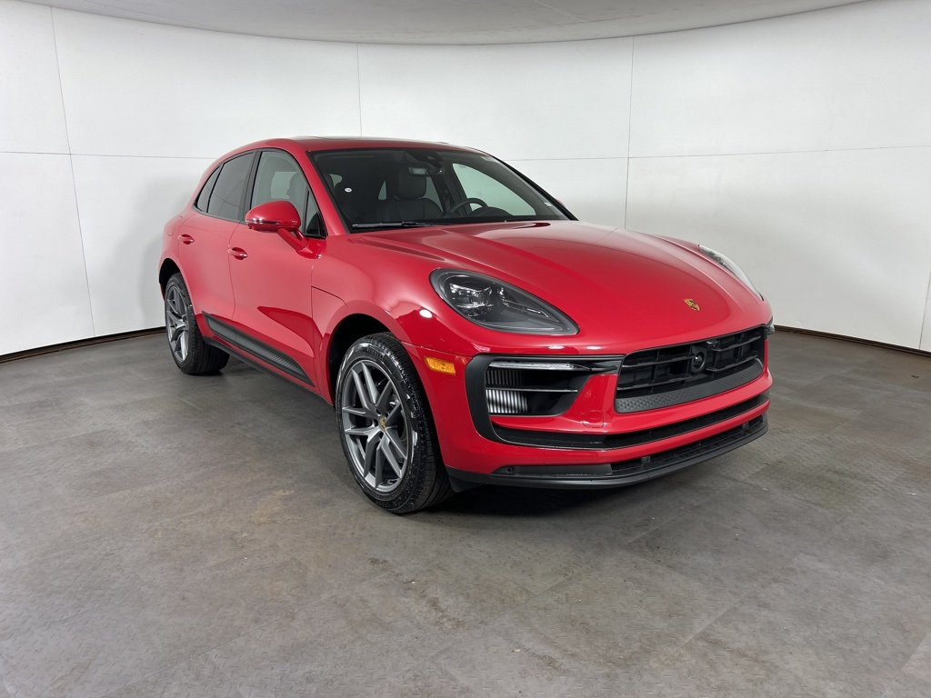 2026 Porsche Macan S photo 3