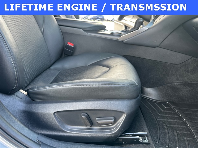 2022 Toyota Camry XSE photo 17