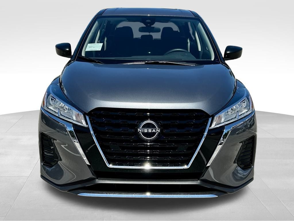 2025 Nissan Kicks Play S photo 7