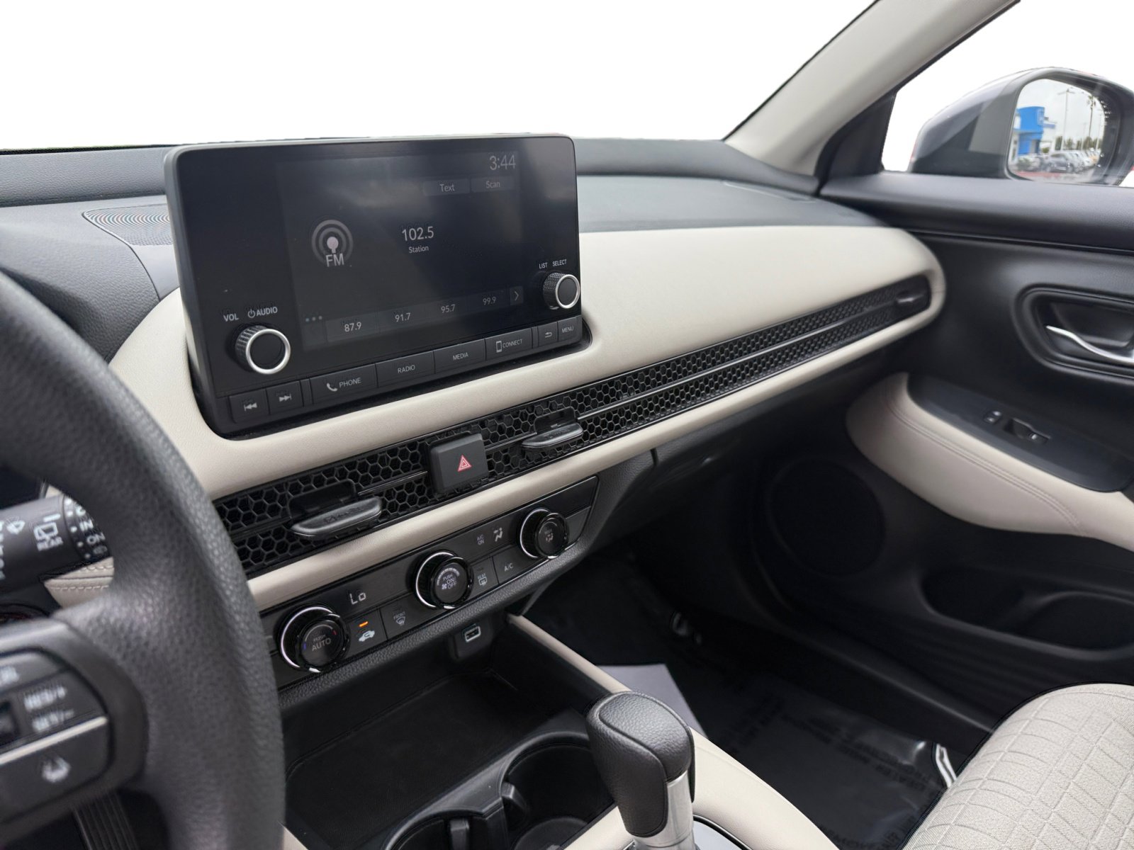 2024 Honda HR-V LX photo 12