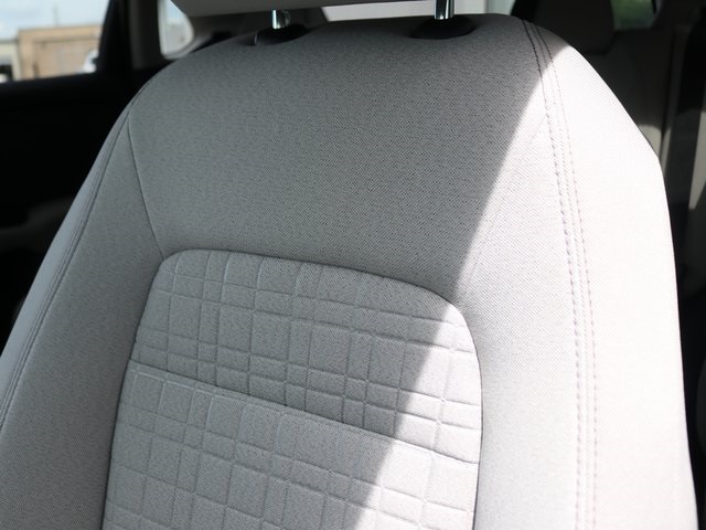2026 Honda HR-V LX photo 8