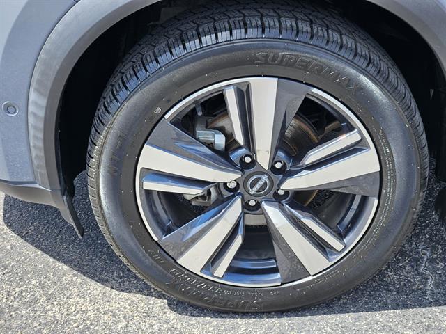 2023 Nissan Rogue S photo 7