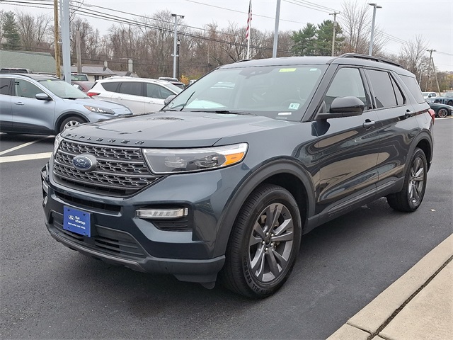2022 Ford Explorer XLT photo 3