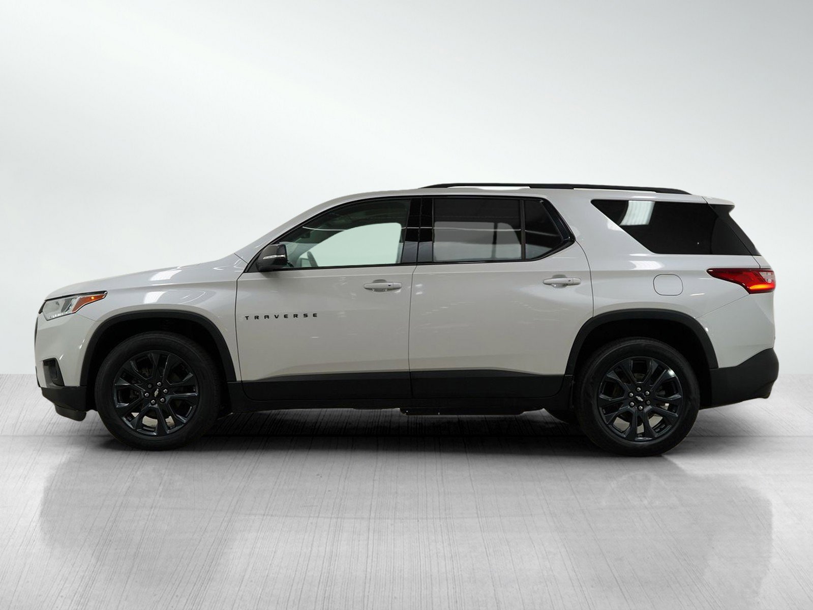 Used 2021 Chevrolet Traverse RS with VIN 1GNEVJKW9MJ123348 for sale in Minneapolis, Minnesota