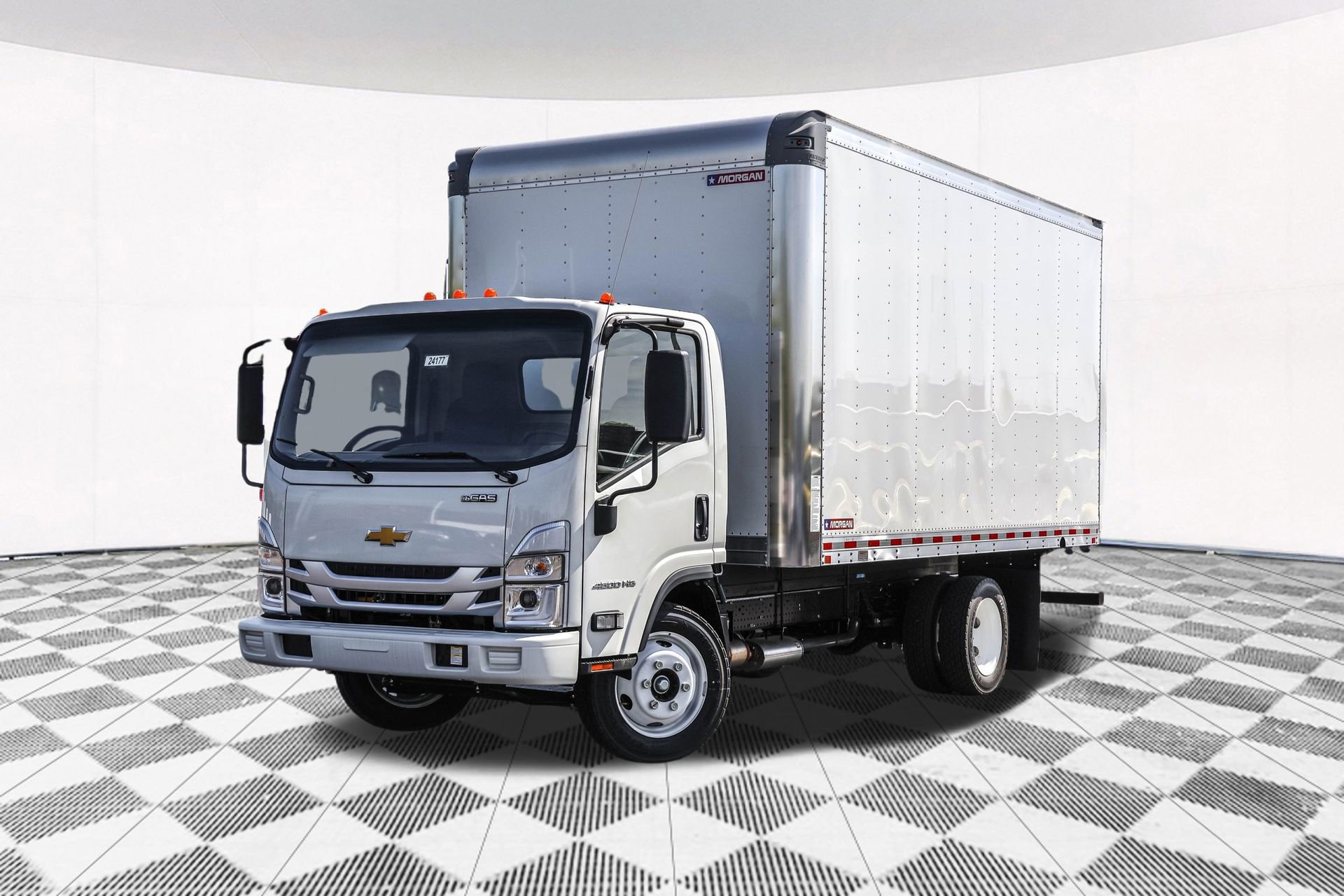 2025 Chevrolet Silverado 4500HD photo 2