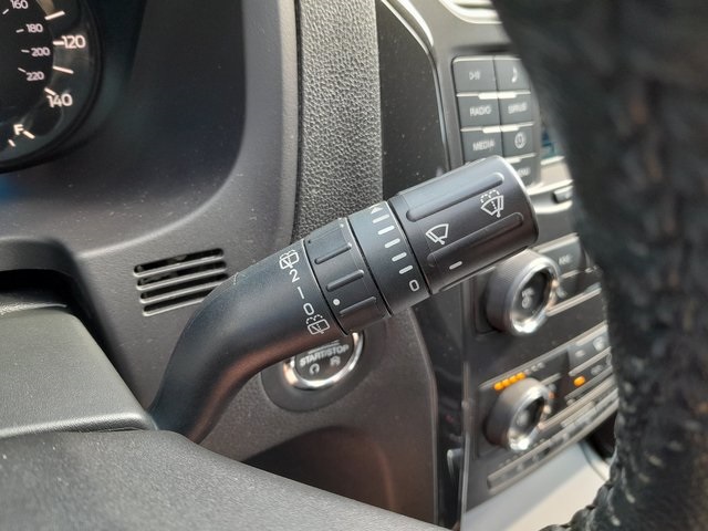 2018 Ford Explorer XLT photo 17