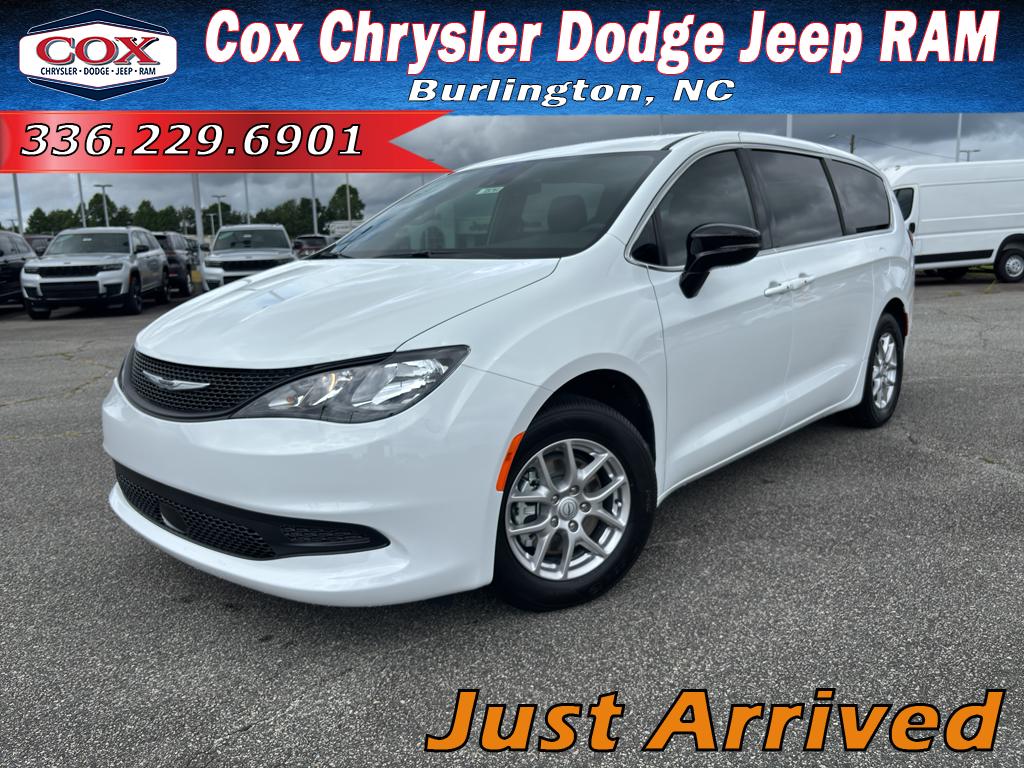 2026 Chrysler Voyager LX