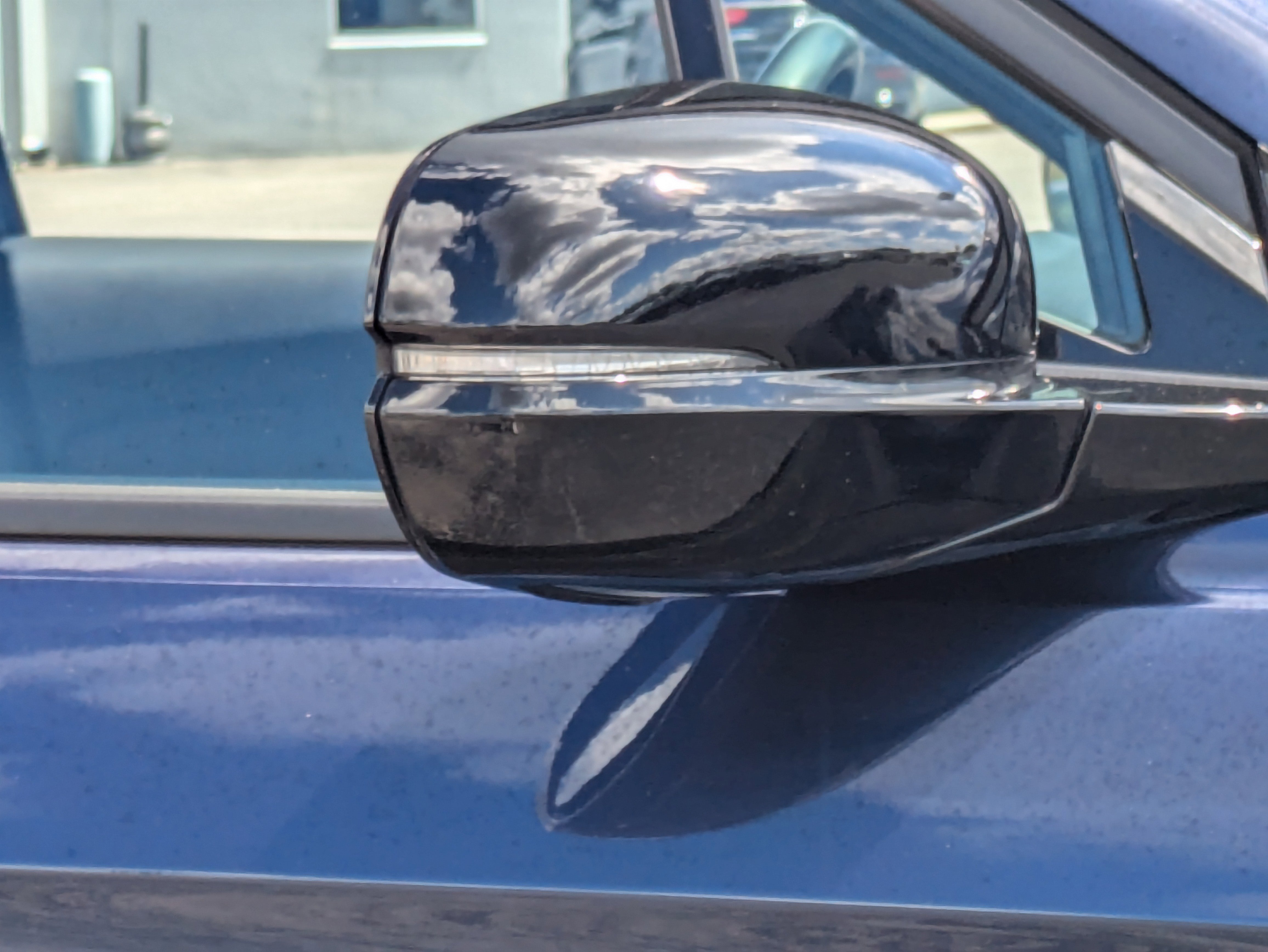 2023 Honda Passport Elite photo 2