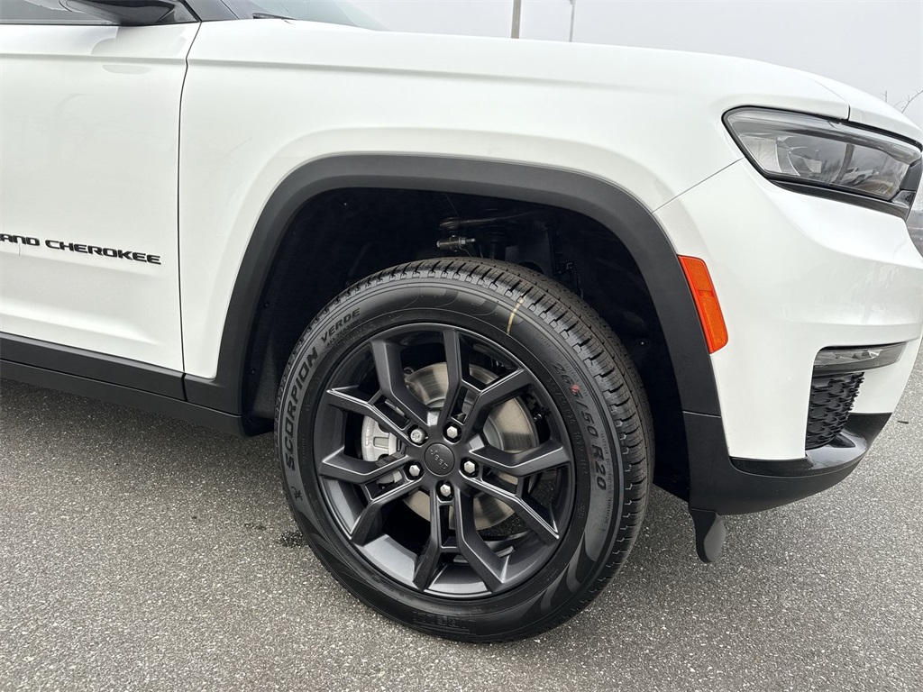 2025 Jeep Grand Cherokee Limited photo 4