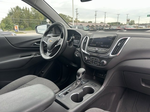 2024 Chevrolet Equinox LT photo 8