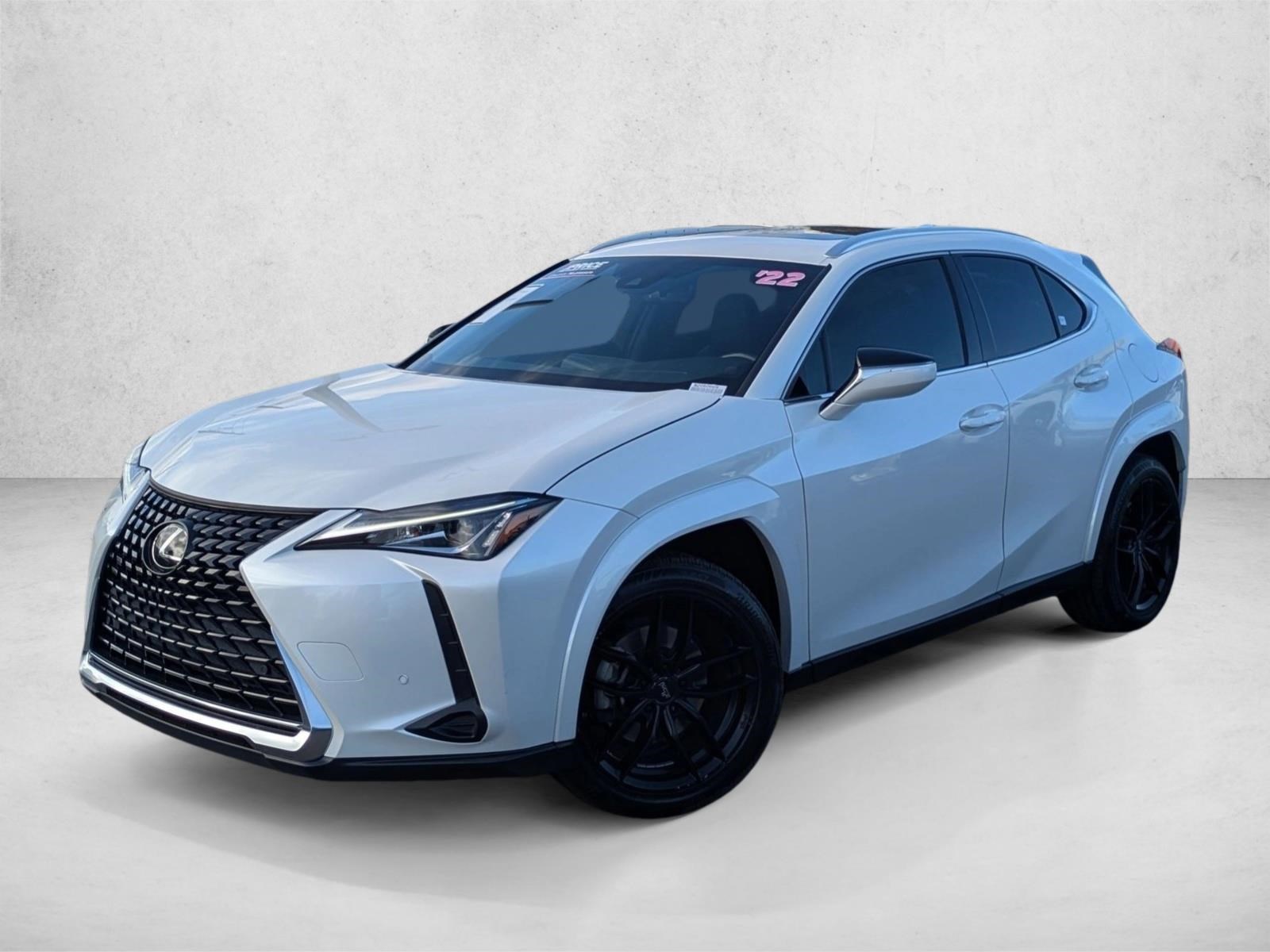 2022 Lexus UX 200's photo