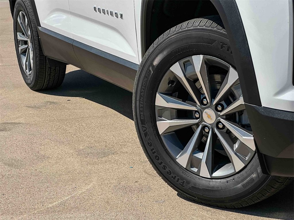 2026 Chevrolet Equinox LT photo 3