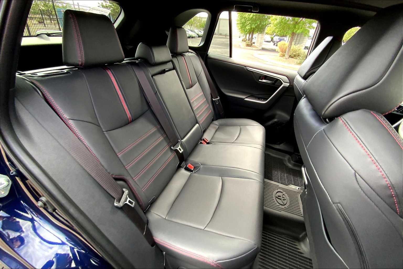 2025 Toyota RAV4 Prime XSE Premium photo 13