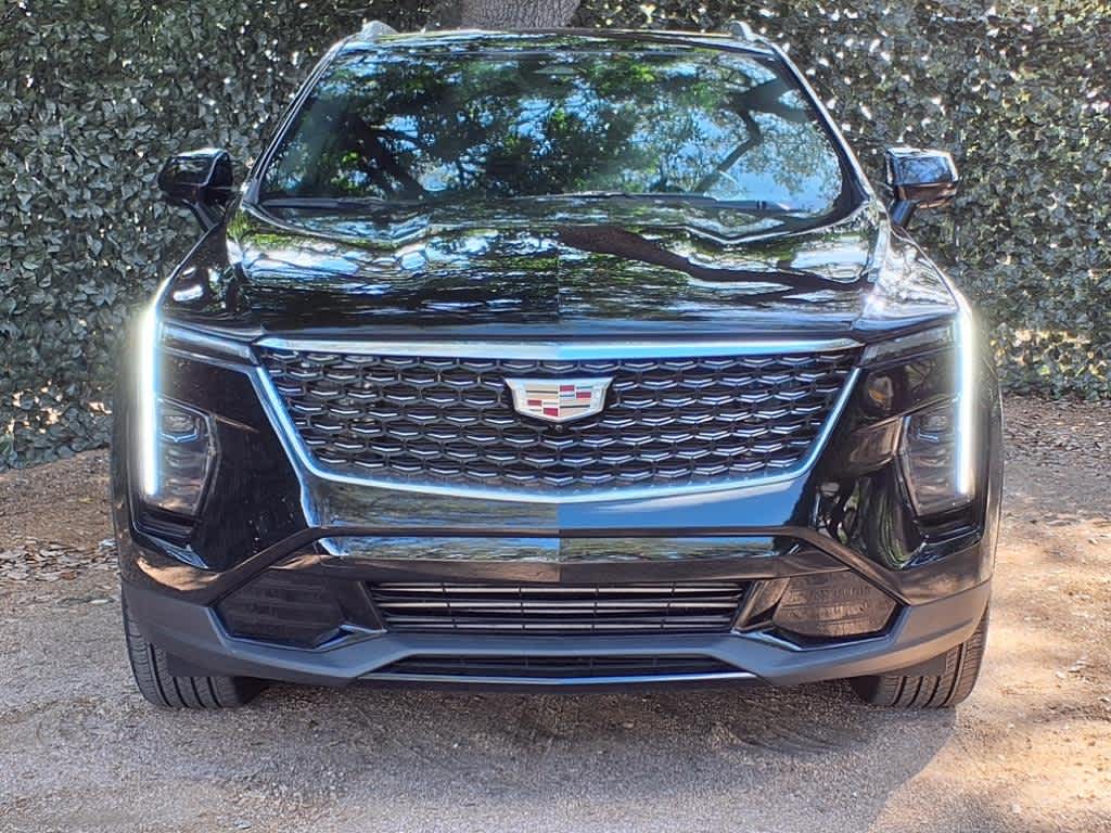 2024 Cadillac XT4 Premium Luxury photo 2