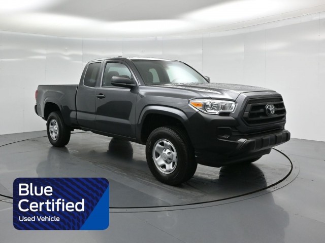 2023 Toyota Tacoma SR's photo