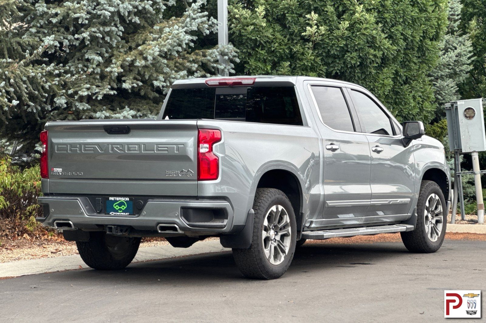 2024 Chevrolet Silverado 1500 High Country photo 4