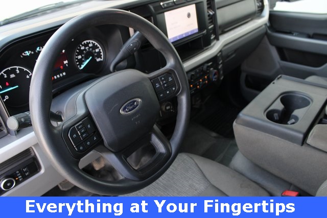 2024 Ford F-450 XLT photo 2