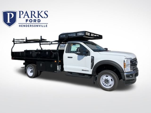 2025 Ford F-550 Super Duty Chassis Cab XL's photo