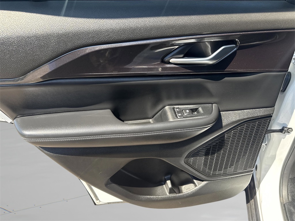 2023 Jeep Grand Cherokee Altitude photo 22