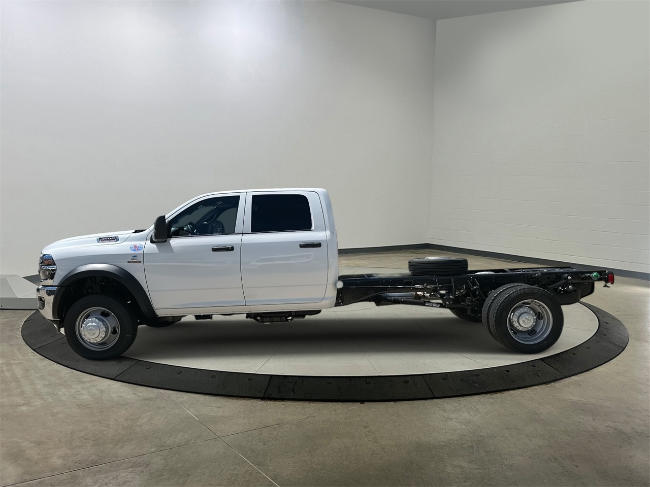 2025 Ram 4500 Tradesman photo 4