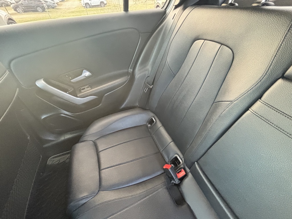 2020 Mercedes Benz A 220 photo 17