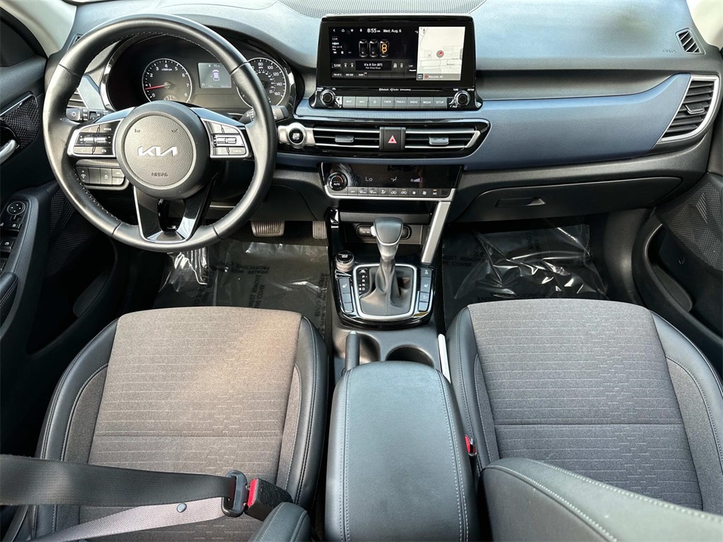2022 Kia Seltos Nightfall Edition photo 5