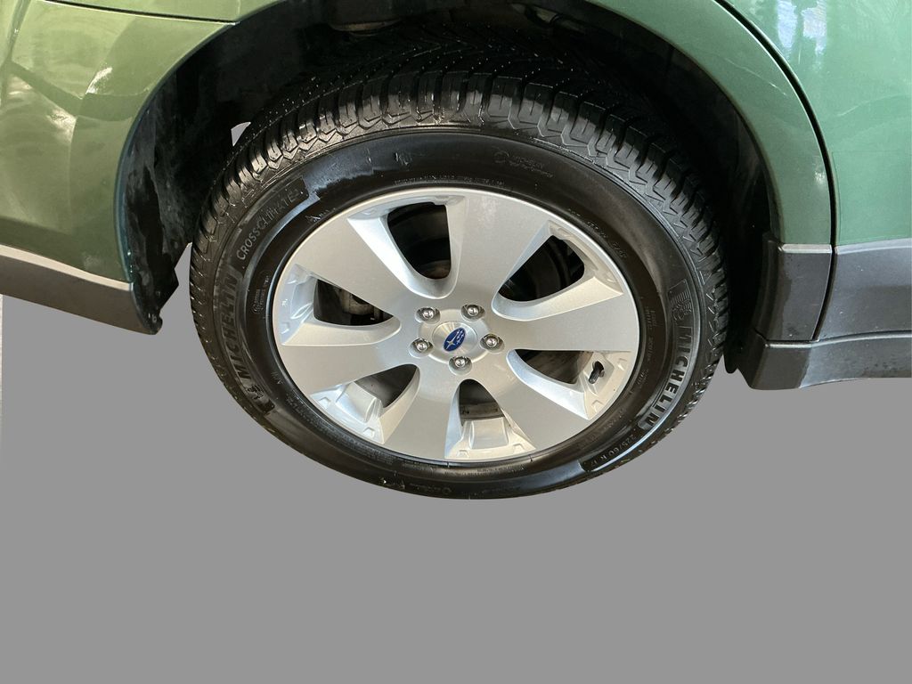 2012 Subaru Outback 2.5i Limited photo 15