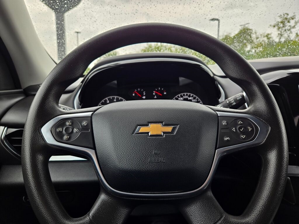 2021 Chevrolet Traverse LS photo 28