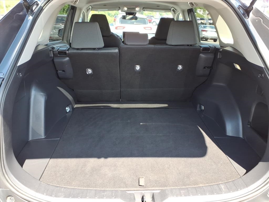2023 Toyota RAV4 XLE photo 11