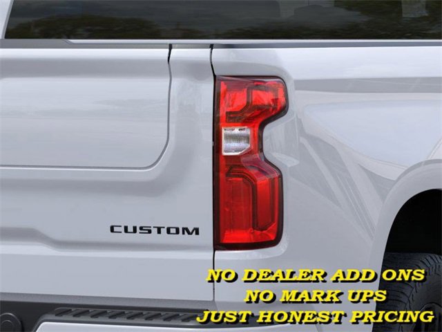 2026 Chevrolet Silverado Custom photo 10