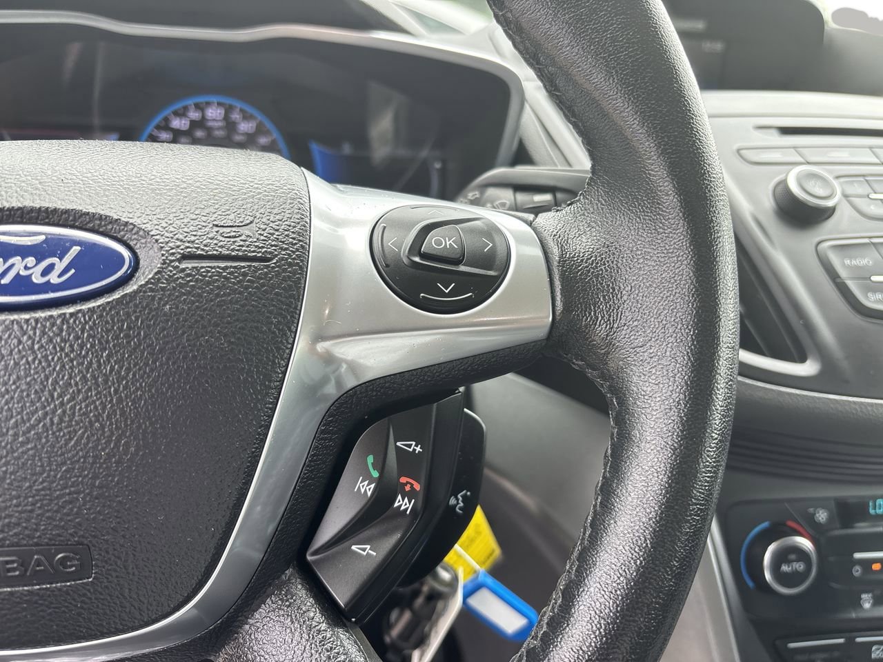 2017 Ford C-Max Hybrid SE photo 26