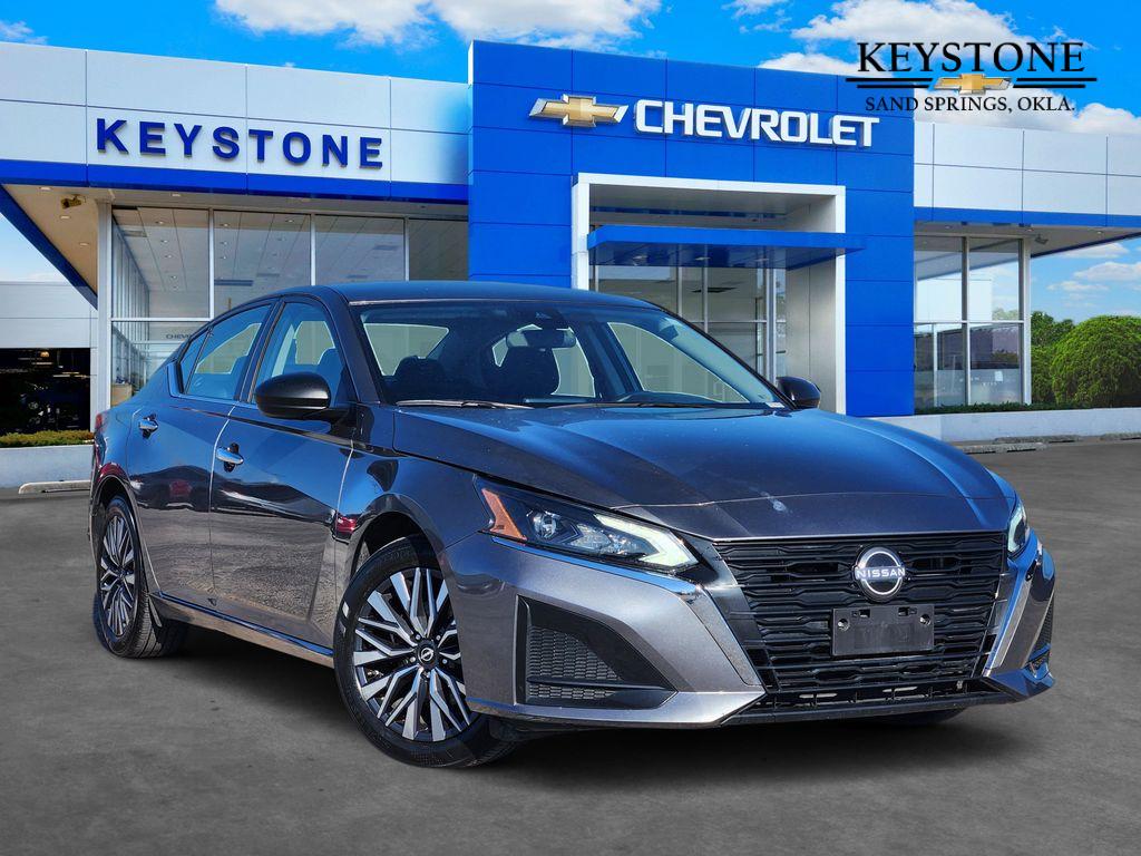 2024 Nissan Altima SV