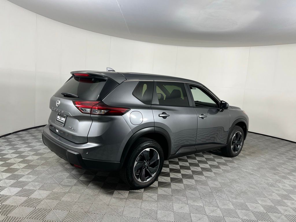 2024 Nissan Rogue SV photo 4