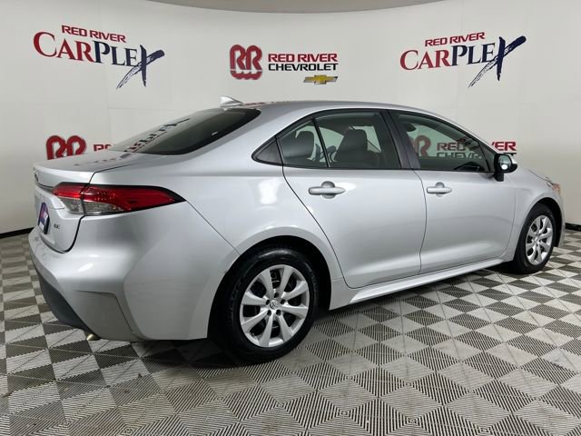 2024 Toyota Corolla LE photo 6