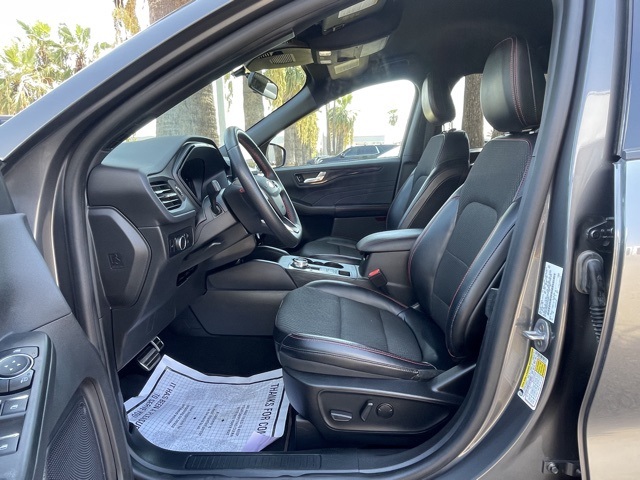2023 Ford Escape ST-Line photo 29