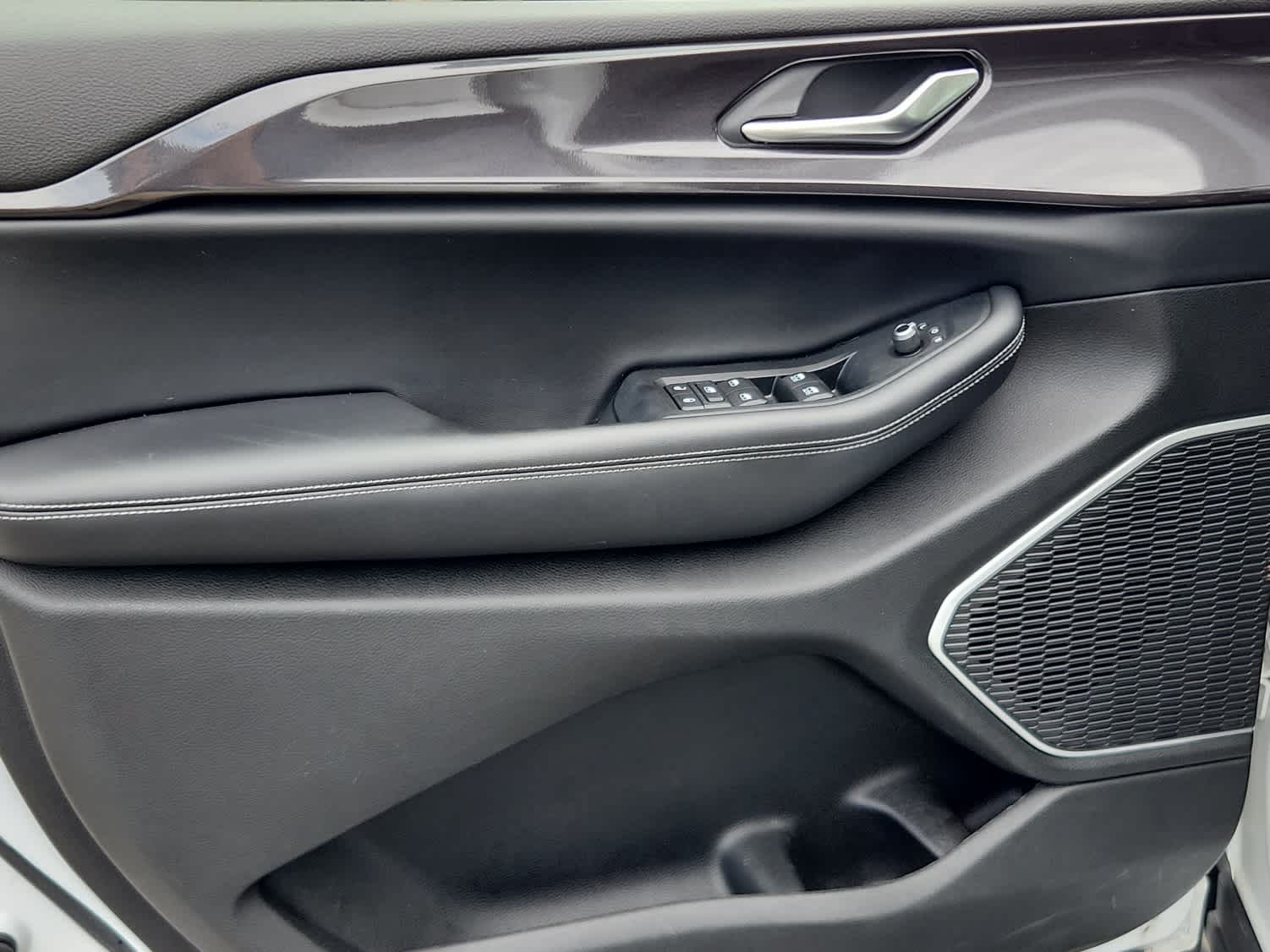 2022 Jeep Grand Cherokee Altitude photo 10
