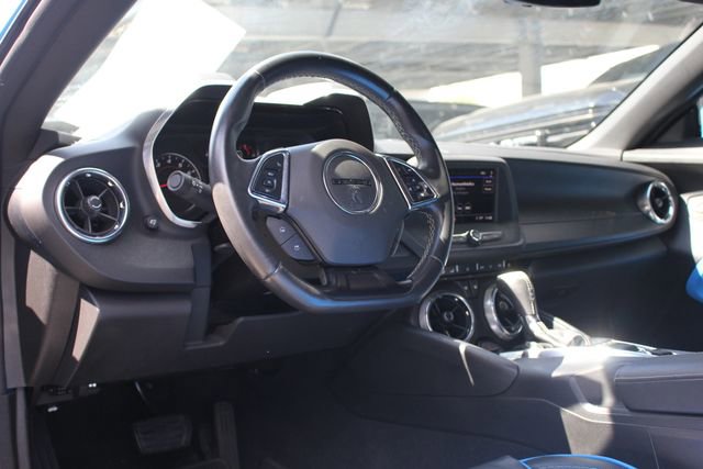 2023 Chevrolet Camaro 1LT photo 8