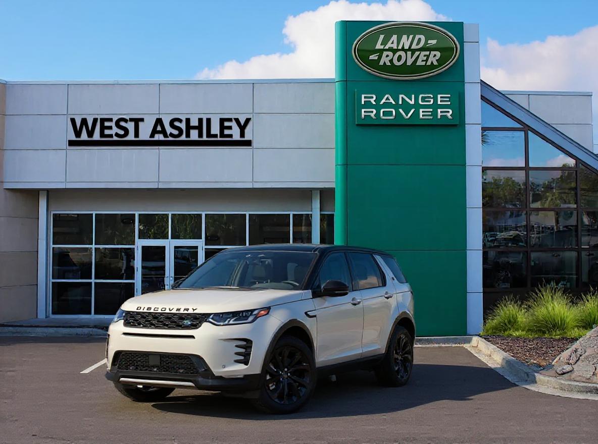 2025 Land Rover Discovery Sport S's photo